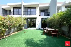 UPGRADED | LARGE LAYOUT | CLOSE KITCHEN