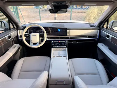 صورة 4 لـ 2025 Hyundai SANTA FE