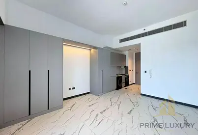 Furnished-Bright Spacious-Modern Studio