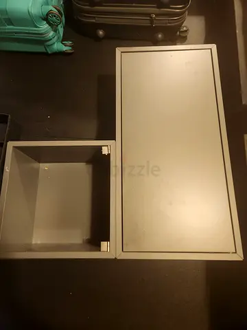 Wall mounted shelves with door