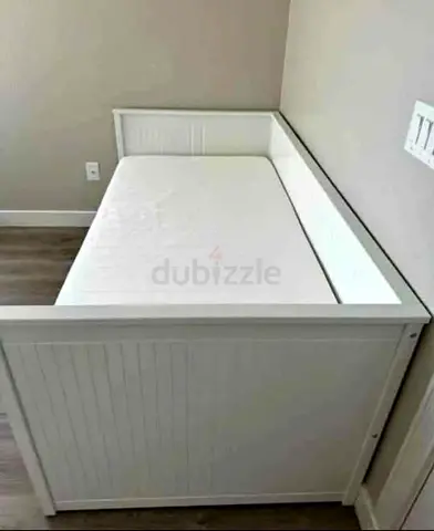 Ikea heamness white day bed with ikea 2 new mattress