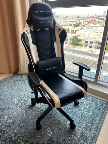 DXRacer Black  White Gaming/Office Chair - Very Good Condition