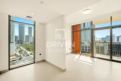 Park View | Ready to Move in | Corner Unit