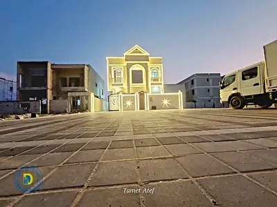 An ideal opportunity for those seeking luxury: a classic, luxurious 5-bedroom villa on a main street in Al Zahia, strategically located.
