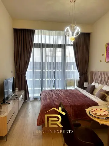 Spacious Studio | Perfect Urban Retreat