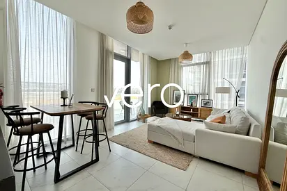 Corner Unit | Furnished | 12 cheques