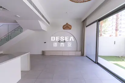 Burj Khalifa View | Vacant | Unfurnished