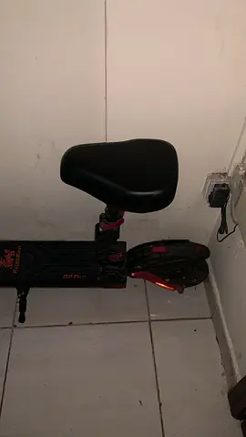 KugooKirin G2 Pro Electric Scooter with Seat