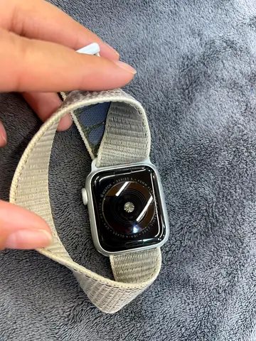 Apple Watch Series 5 40mm in good condition