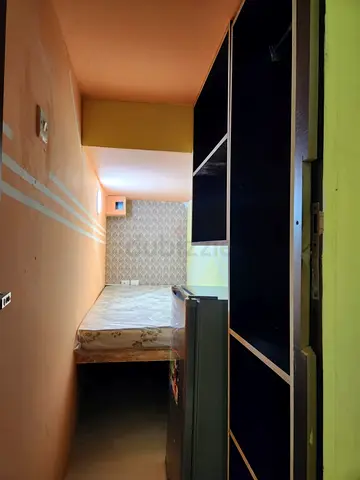Partition Room available for ladies near emirates tower metrostation