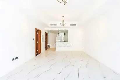 Back to Back | Middle Unit | Vacant | Vastu