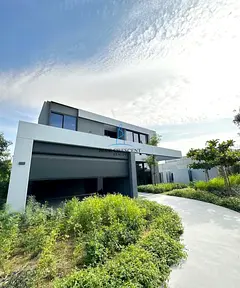 Last Availability | Premium Unit | Hurry Up