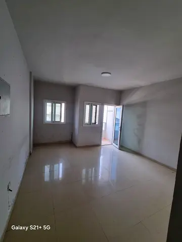 For rent in Sharjah Al Butina A spacious studio apartment with a practical design suitable for families only located in a lively area close to all es