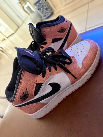 Used Nike Air Jordan 1 Mid - Pink/White/Black, Size EU 38