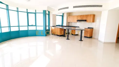 Vacant | 2+Store | Spacious Layout
