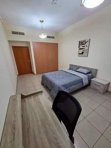 Fully Furnished Spacious Executive Room available! All inclusive!