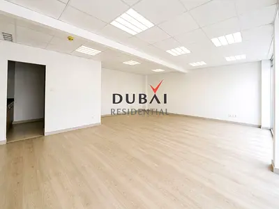 متجر مواجه للشارع | المجموعة الصينية | نوافذ عرض كبيرة