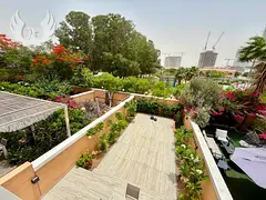 Upgraded Townhouse |Private Garden |Family Living