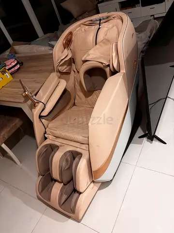 NEW (Never Used) Luxury Full Body Massage Chair