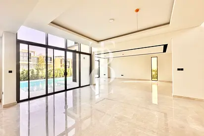 Corner Unit | Private Pool | Ready 30 Days