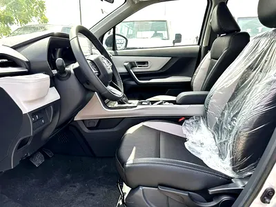 صورة 8 لـ 2025 Toyota VELOZ