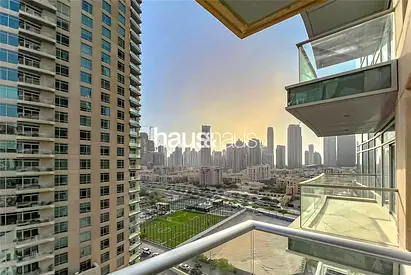 Downtown views | Chiller free | Large layout