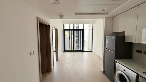 High Floor | Ready to Move | Pool and Community View
