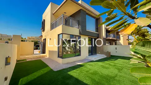 Genuine Listing | Vastu | Move-in Ready