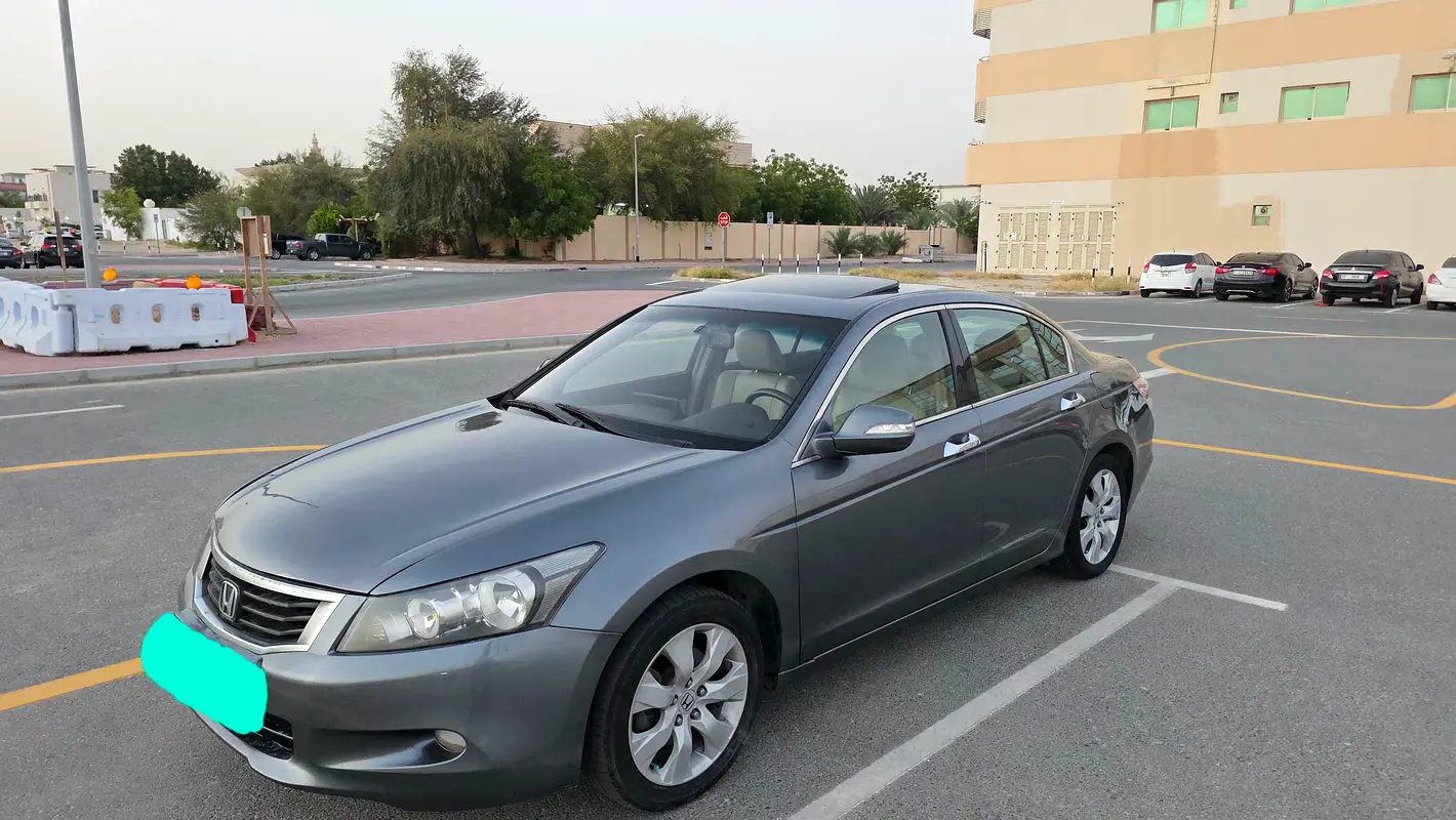 Honda Accord 2008 — photo 1 of 20