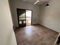Two bedrooms and a living room, balcony, two bathrooms, split air conditioning, prime location with