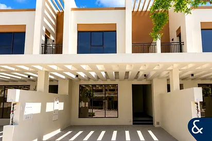 Single Row | Close To Lagoon | 4 Bedroom