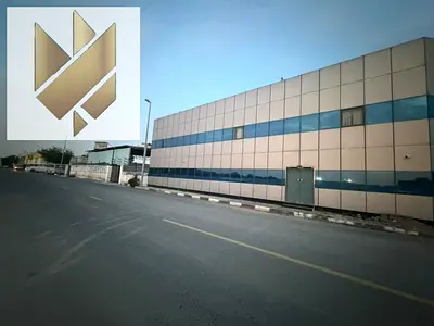 Commercial building with yard, all activities