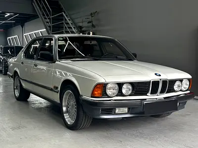 BMW 7 Series 1986 745i Japanese Specs Classic Luxury