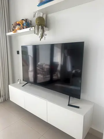 65- inch Samsung Smart LED TV - Good Condition