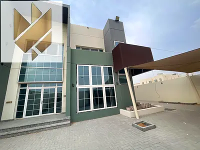 فيلا للإيجار في الرقيبة – تصميم فاخر ومساحة كبيرة