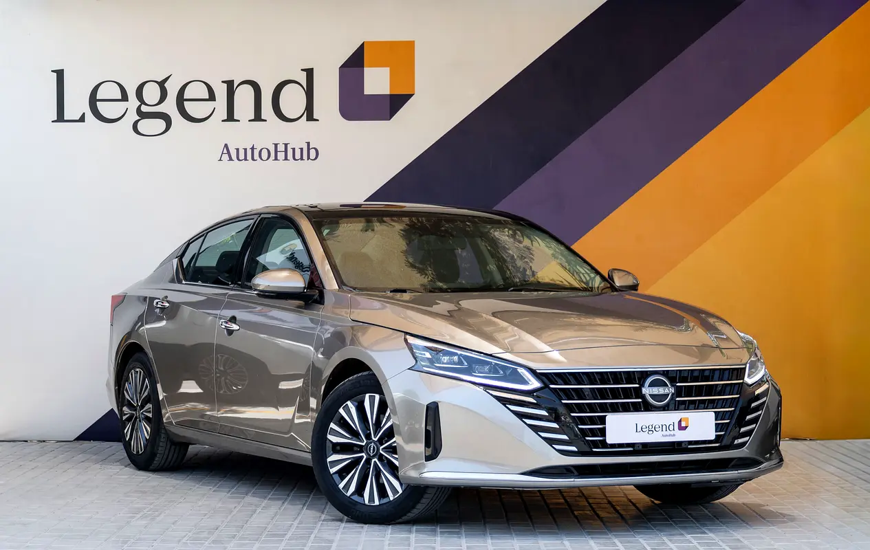Nissan Altima 2023 — photo 1 of 20