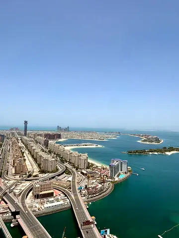 Palm and Dubai Eye View / PH / 3,300 Sqft