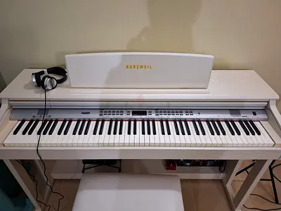 Kurzweil K150 - Digital Piano (bench + power adapter + Headset)