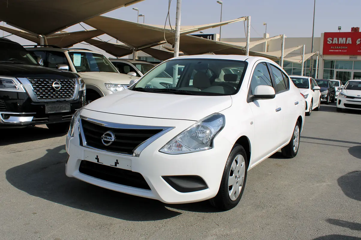 Nissan Sunny 2023 — photo 1 of 13