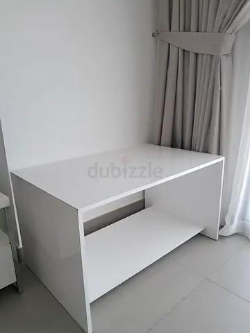 Simple White Study/Computer Desk - Good Condition
