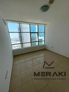 1-Bedroom Creek View Apartment in Orient Tower