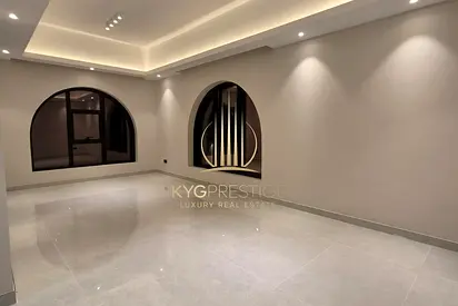 Available Now | Corner Villa | Fully Renovated
