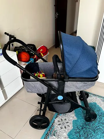 Very Good Condition Convertible Bassinet Stroller Pram and Car Seat- navy/grey UK Brand