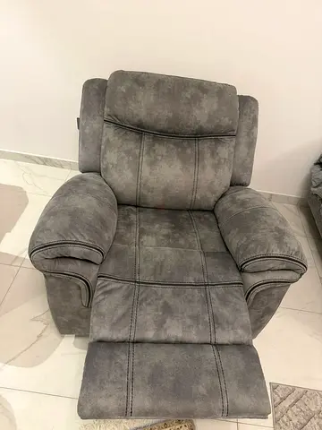 Grey Single Recliner Armchair - Comfortable Used Sofa Chair