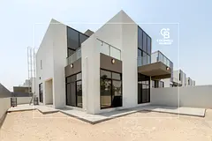 Corner Villa | Large Plot | Close to Exit