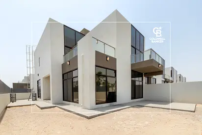 Corner Villa | Large Plot | Close to Exit
