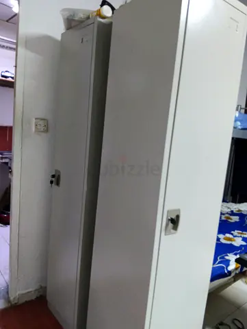 Bachilors bedroom set