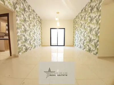 VERY SPACIOUS 3 BEDROOM APARTMENT WITH ALL THE ROOM MASTER AT THE MAIN LOCATION READY TO MOVE.