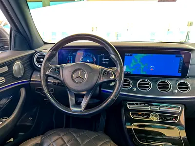 2017 Mercedes-BENZ E-CLASS 照片 10