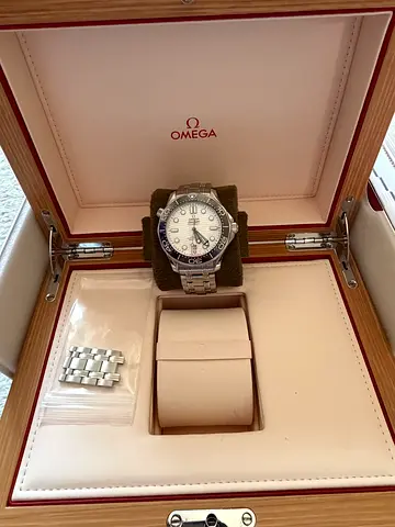Omega Seamaster diver 300